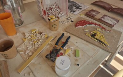 Un atelier mosaïque pour « recoller les morceaux »